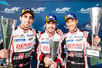 【WEC 第1戦】18/19シーズン開幕戦をトヨタが1-2で制す…優勝は中嶋一貴らの8号車TS050、アロンソがデビューウイン 画像