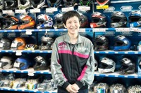 元レーサーや事故でバイクに乗れなくなった人たちを積極的に採用 ナップス 画像