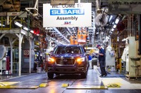スバル アセント 、量産第一号車がラインオフ…新型3列シートSUV 画像