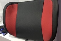 運転や荷物運びのサポート用品を桑野工業が参考展示…ジャパントラックショー2018 画像