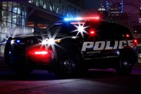 警察車両も電動化、フォード ポリスインターセプター 新型…ハイブリッドSUV初の追跡仕様 画像