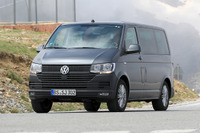 欧州のハイエース、VWのトランスポーターが「T7」へ進化…電動化も 画像