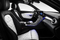 メルセデス Cクラス 改良新型、ナビ連動で自動減速…最新の部分自動運転技術も搭載 画像