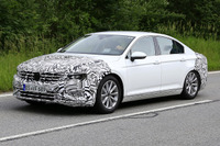 VW パサート に狭角V6「VR6」復活か? 改良モデルをスクープ 画像
