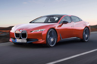 EV航続700km!? これがBMW「i4」市販モデルだ 画像