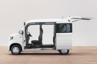 ホンダ、「ダブルビッグ大開口&フルフラット」の新型軽バン N-VAN 発売 126万7920円より 画像