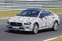 「目ヂカラ」で Aクラス と差別化! メルセデス CLA 次期型の流麗デザイン 画像