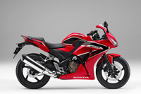 ホンダ、CBR250R など12車種1万4000台をリコール 騒音ラベルに誤記 画像