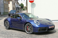 ポルシェ 911 新型の全貌ついに見えた、新デザイン・ディティールを激写 画像