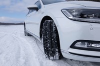ネクセン、乗用車用スタッドレスタイヤ「WINGUARD ice2」発売へ…3つの新技術 画像