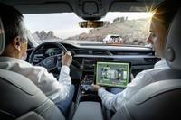 アウディ e-tron、アクセルペダルのみで加減速…パドルで減速レベルを選択可能 画像