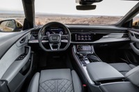 アウディ Q8 に最新「アウディコネクト」、ルート計算に予測機能も…欧州発売 画像