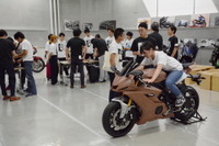 大学生がモーターサイクルデザインの魅力を知る…2輪デザイン公開講座 画像