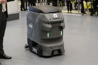 ケルヒャーのフリート管理対応の業務用ロボット掃除機…KIRA B 50 画像