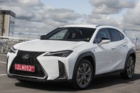 レクサス最小SUV『UX』、欧州仕様車を発表へ…パリモーターショー2018 画像