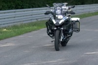 BMW、無人で走る自走式バイクのプロトタイプを開発［動画］ 画像