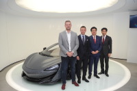 東京・麻布にマクラーレンのショールームがオープン…最新のCIを導入したランドマークに 画像