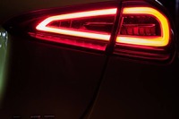 メルセデスAMG、Aクラス 新型に「A35」設定へ…新高性能グレード 画像