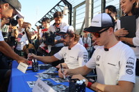 恒例のドライバーズサイン会、ホームストレートで開催へ…F1日本GP 画像