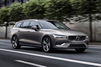 【ボルボ V60 新型】日本国内販売開始、499万円から 画像