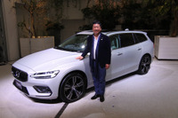 ボルボ V60 新型、先進安全装備とプラグインハイブリッドを拡充…5年保証も 画像