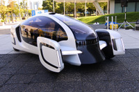 新素材の活用で樹脂化率47%、電動コンセプトカー ItoP 初公開…車両重量850kg 画像