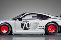ポルシェ 935/78 新型発表、70万ユーロ超で限定77台…1970年代の同名レーシングカーがモチーフ 画像