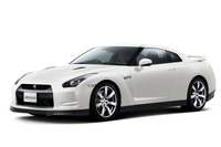 日産 GT-R、中古車価格が早くも1000万円オーバー 画像