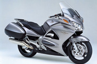 【東京ショー2001 MC出品車】12年ぶりにフルチェンジしたスーパーツアラー!! ホンダ『PAN-EUROPEAN』 画像