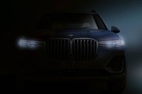 BMWの最上級SUV『X7』、市販モデルのティザーイメージ 画像