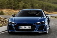 アウディ R8 に改良新型、5.2リットルV10は620馬力に強化 画像