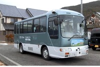 トンネルにMIセンサを使った磁気マーカシステムを整備、自動運転の実証用 愛知製鋼 画像