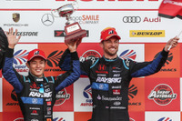【SUPER GT 最終戦】RAYBRIG NSXの山本尚貴&ジェンソン・バトン、GT500ドライバーズタイトルを獲得…ホンダ勢8年ぶり 画像