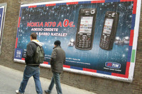 イタリアで「0ユーロ携帯」続々 日本と逆? 画像