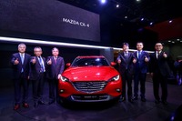 マツダ CX-4 に「ブルースカイスポーツ」、入門グレード追加…広州モーターショー2018 画像