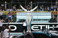 【F1 アブダビGP】ハミルトンが今季11度目のポールポジション、メルセデスが今季7度目のフロントロー独占 画像