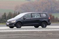 トゥーラン 消滅か…VWが次世代ミニバンを開発中!? 380馬力のハイパワー仕様も 画像