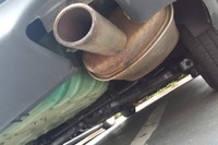 四輪車の交換用マフラーの騒音規制を見直し 画像
