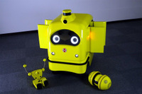 宅配ロボットに新色イエロー登場、コンビニ宅配サービス実証実験開始へ 画像