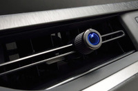 豊田合成、LED照明付きエアコンレジスターを開発 車載製品では世界初のワイヤレス給電技術を活用 画像