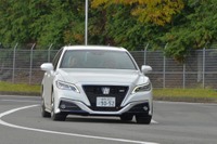 クラウン は明らかに競合他車と違う…御堀直嗣【日本カーオブザイヤー2018-19】 画像
