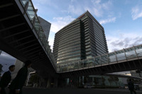 激震から3週間…ゴーン容疑者ら再逮捕、法人として日産も起訴［新聞ウォッチ］ 画像