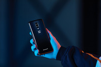 マクラーレンが新型スマートフォン発表、充電は20分…世界市場で発売へ 画像