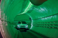 マスクのトンネル企業、次世代EV走行システムをテスト…地底で250km/hが目標［動画］ 画像