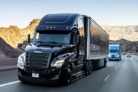 ダイムラー、量産トラック初の部分自動運転レベル2を可能に…CES 2019で発表へ 画像