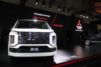 三菱自動車 デリカD:5 新型をお披露目…東京オートサロン2019 画像