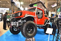 卒業旅行は自分たちがカスタムした ジムニー のピックアップ+トレーラーで…東京オートサロン2019 画像