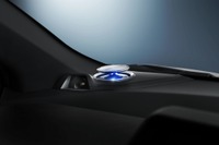 アルパイン、ツィーターが自動昇降する車種専用高音質3ウェイスピーカー発売へ 画像