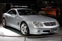 メルセデスベンツの最高級ロードスター、『SL』驚きの価格?! 画像