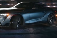 トヨタ スープラ 新型、実物大のピンボールマシンに挑む［動画］ 画像